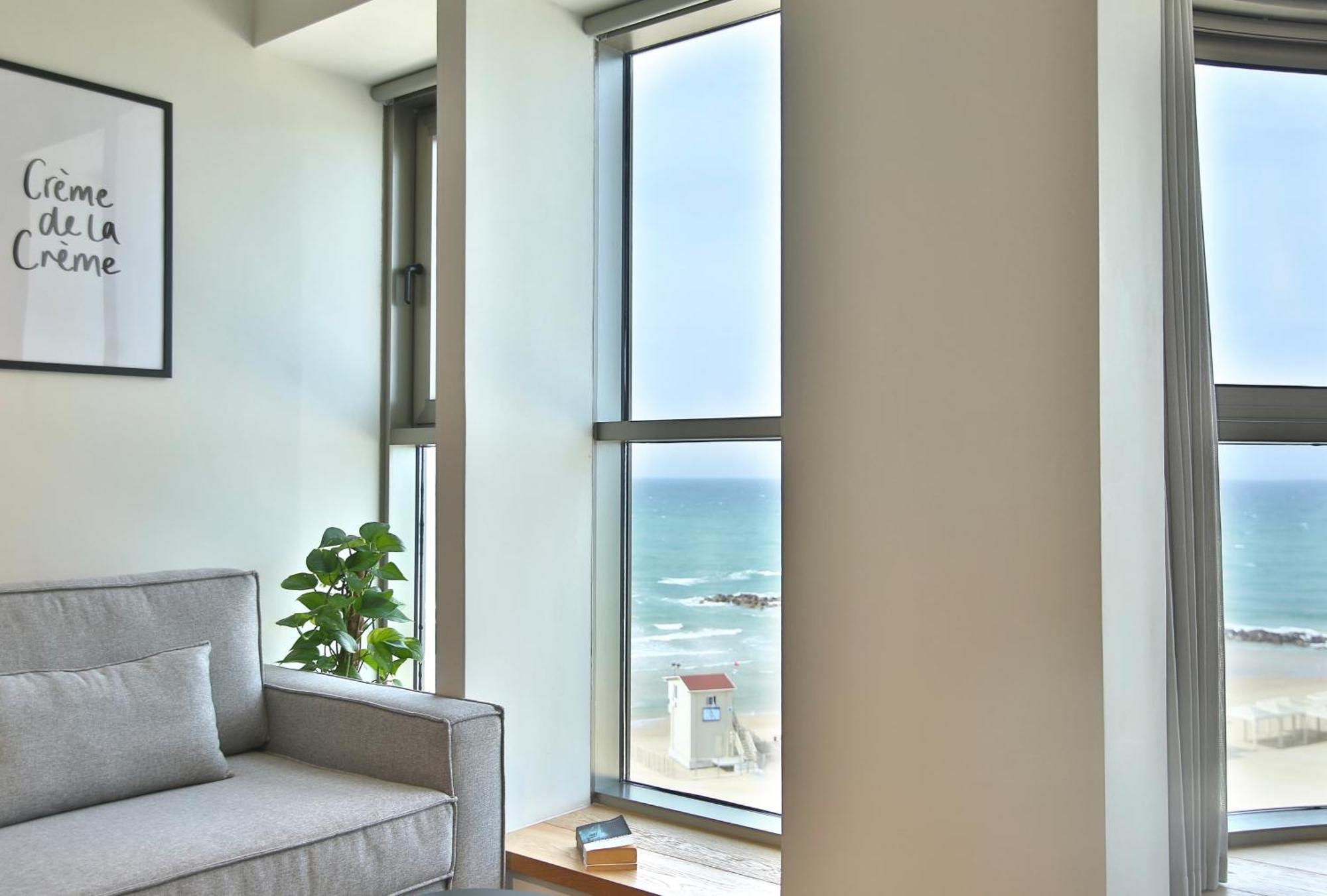 Luxury Suites By Notaly Ariel - Carmel Beach Haifa Cameră foto