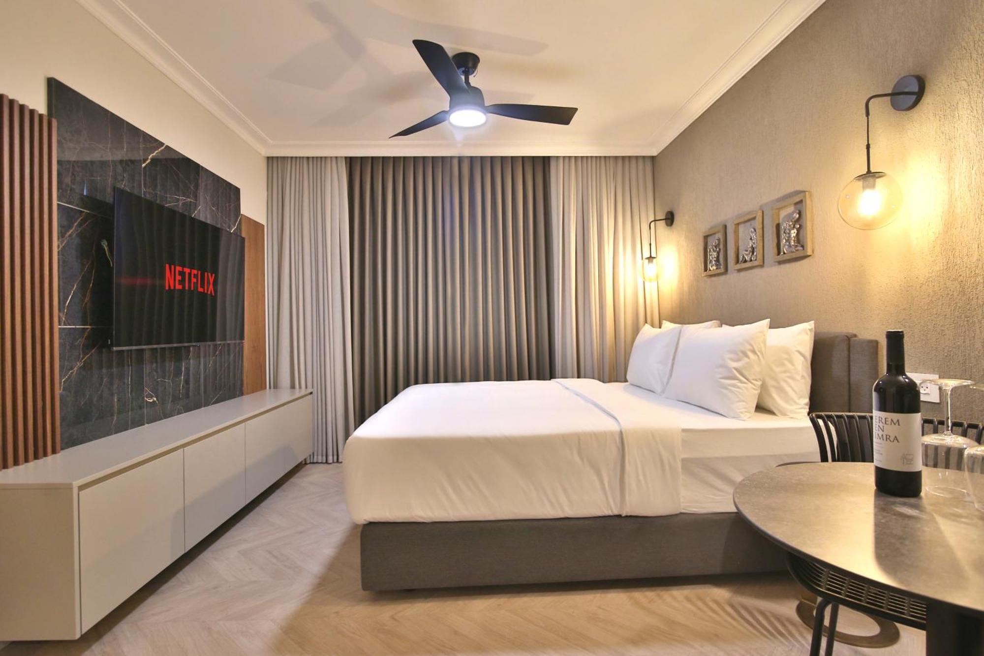 Luxury Suites By Notaly Ariel - Carmel Beach Haifa Cameră foto
